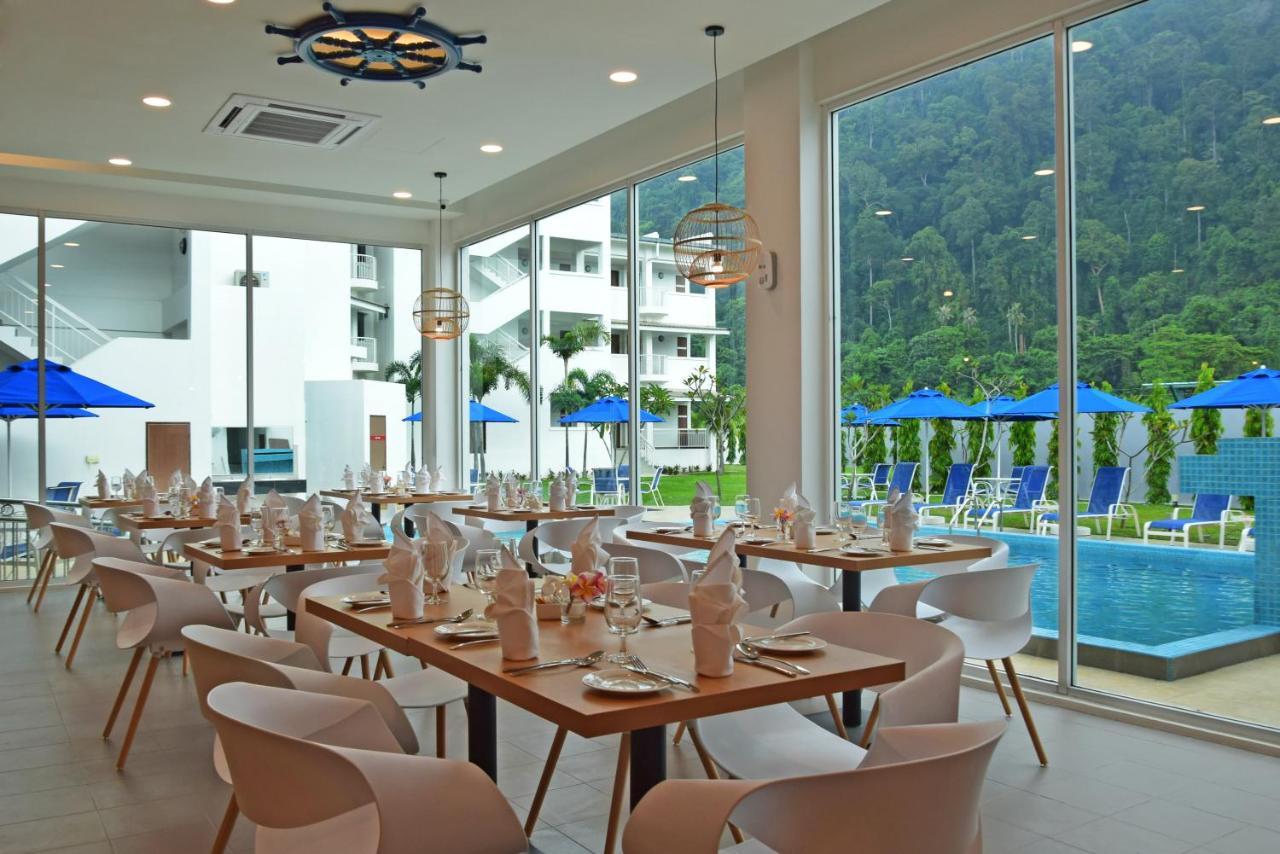 Avi Pangkor Beach Resort Kampong Pasir Bogak Esterno foto